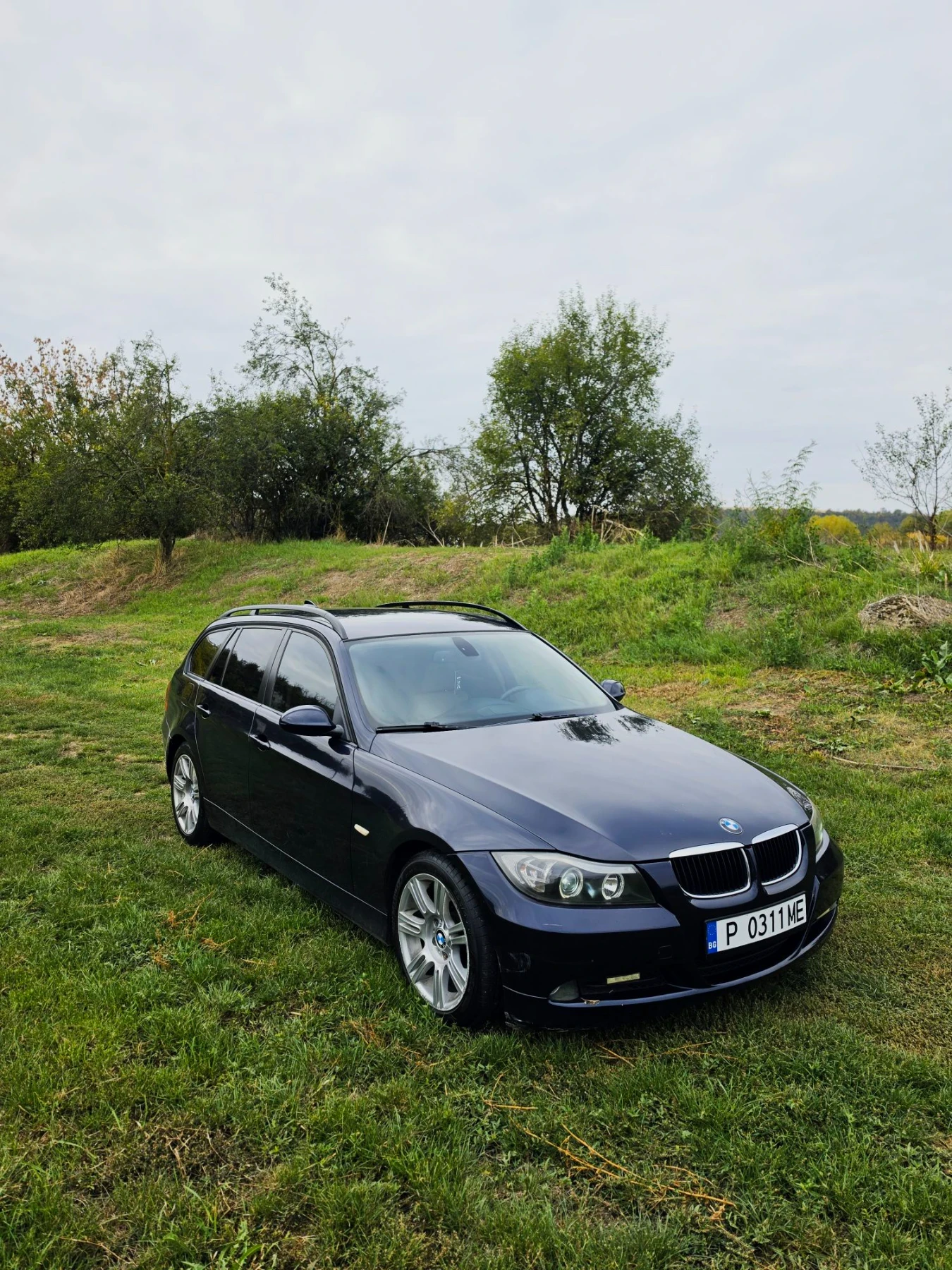 BMW 320, снимка 2 - Автомобили и джипове - 56589108