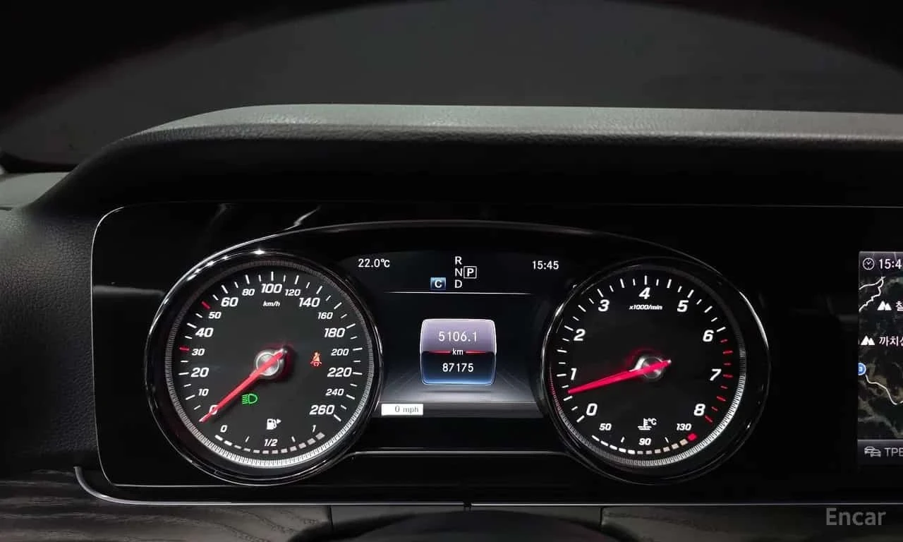 Mercedes-Benz E 200 * E200 Avantgarde * , снимка 8 - Автомобили и джипове - 56614406