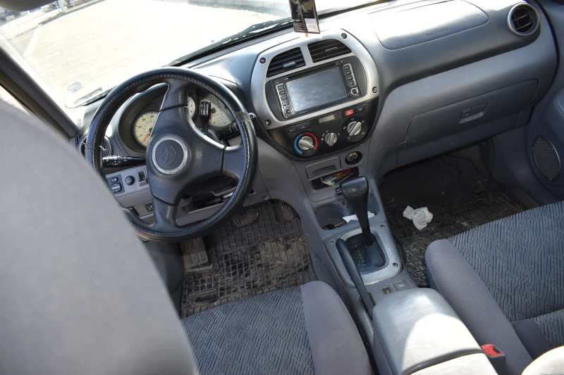 Toyota Rav4, снимка 7 - Автомобили и джипове - 48953083