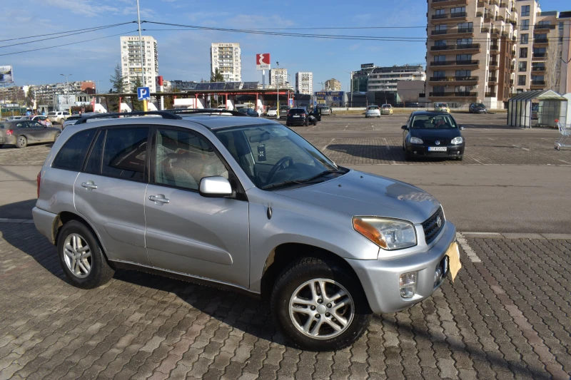 Toyota Rav4, снимка 6 - Автомобили и джипове - 48953083