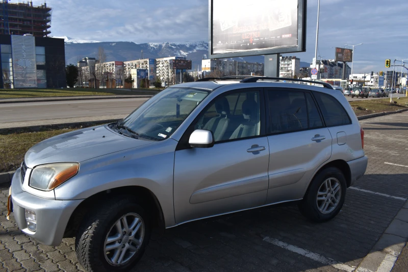 Toyota Rav4, снимка 2 - Автомобили и джипове - 48953083