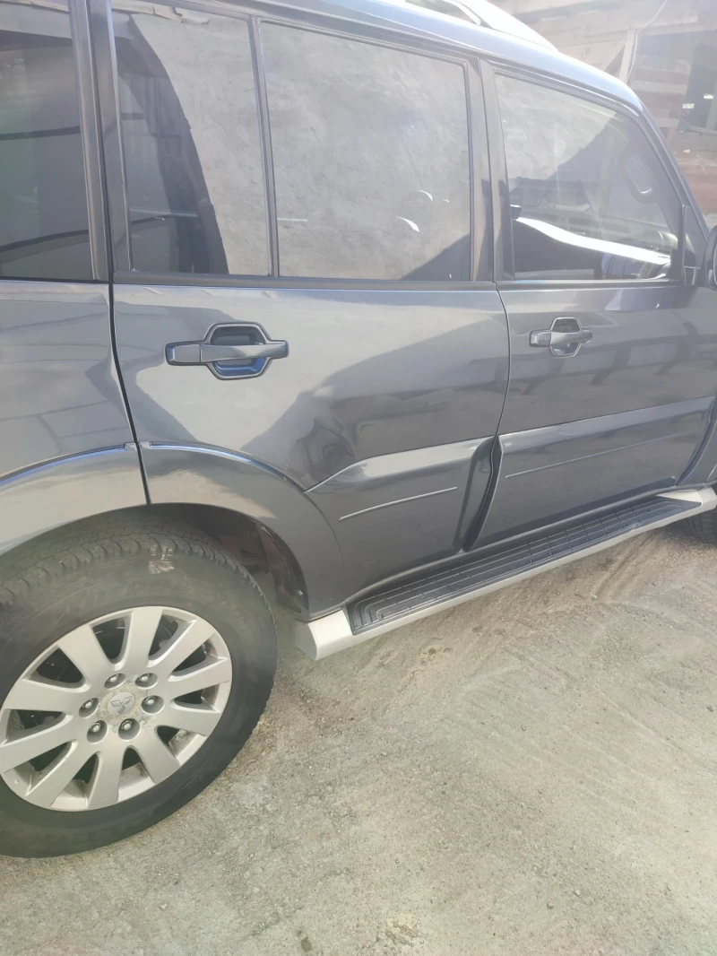 Mitsubishi Pajero, снимка 5 - Автомобили и джипове - 52172921