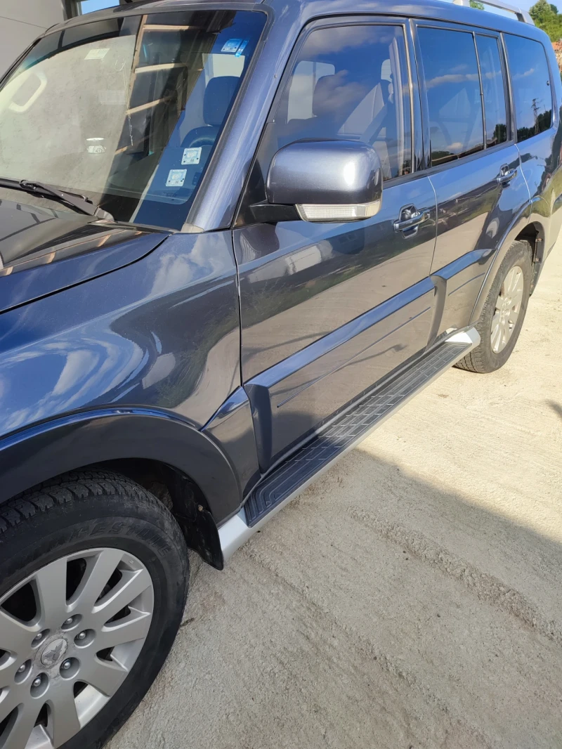 Mitsubishi Pajero, снимка 11 - Автомобили и джипове - 52172921