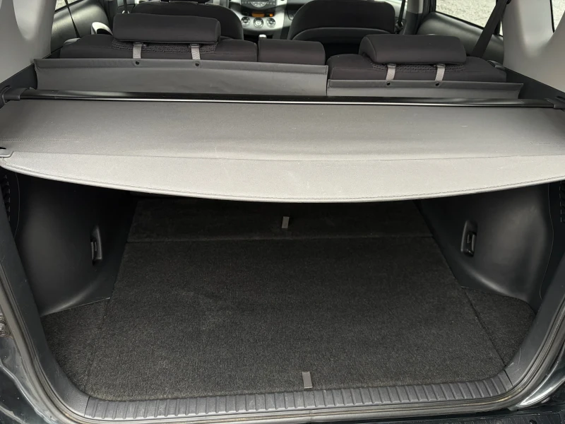 Toyota Rav4 2.2D4D-136 k.c., снимка 16 - Автомобили и джипове - 52747983