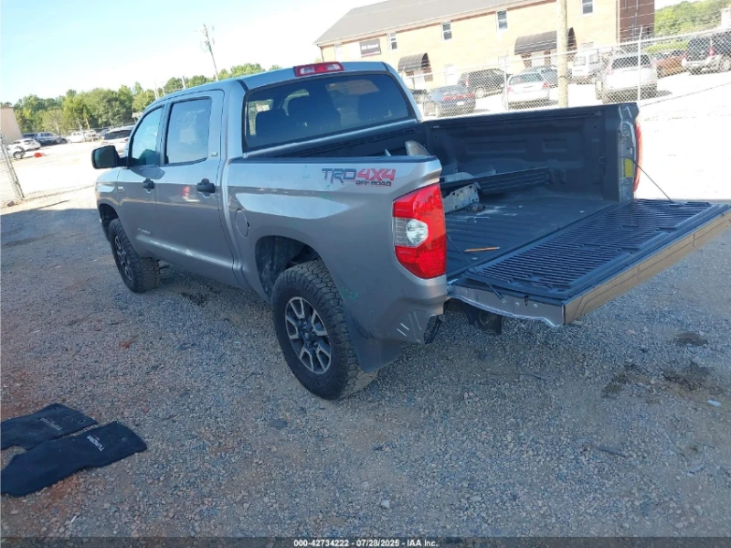 Toyota Tundra SR5 5.7L V8, снимка 4 - Автомобили и джипове - 52892382