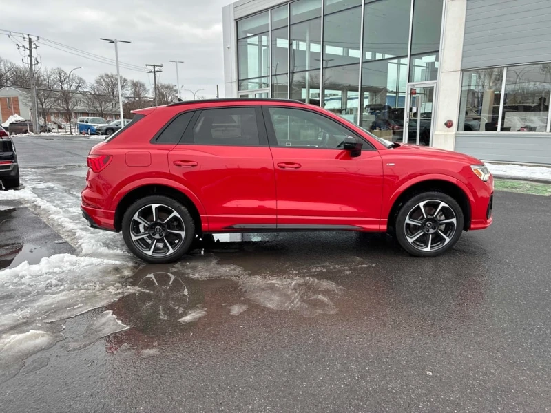 Audi Q3 * Progressiv * CARFAX * ЦЕНА ДО БГ, снимка 3 - Автомобили и джипове - 53456243