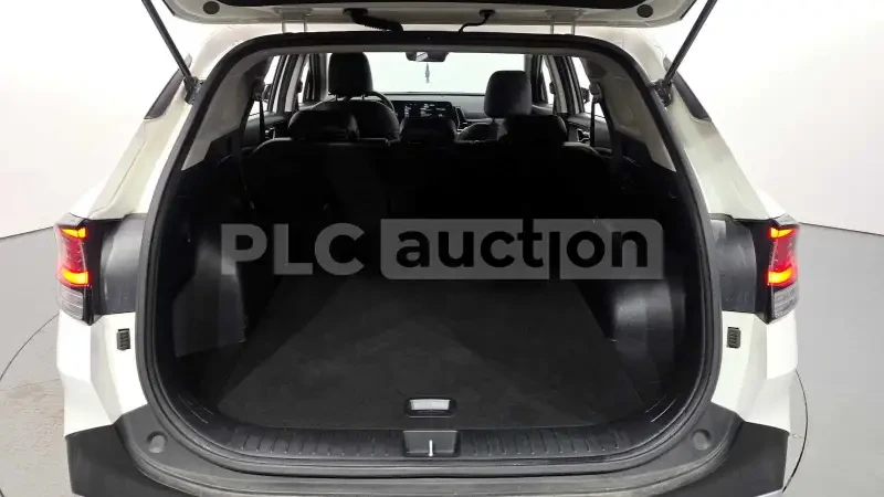 Kia Sportage 1.6 T-GDI| DISTRONIC| КАМЕРА| ПОДГРЕВ| ВКЛ.ТЕХНОТЕ, снимка 10 - Автомобили и джипове - 54360165