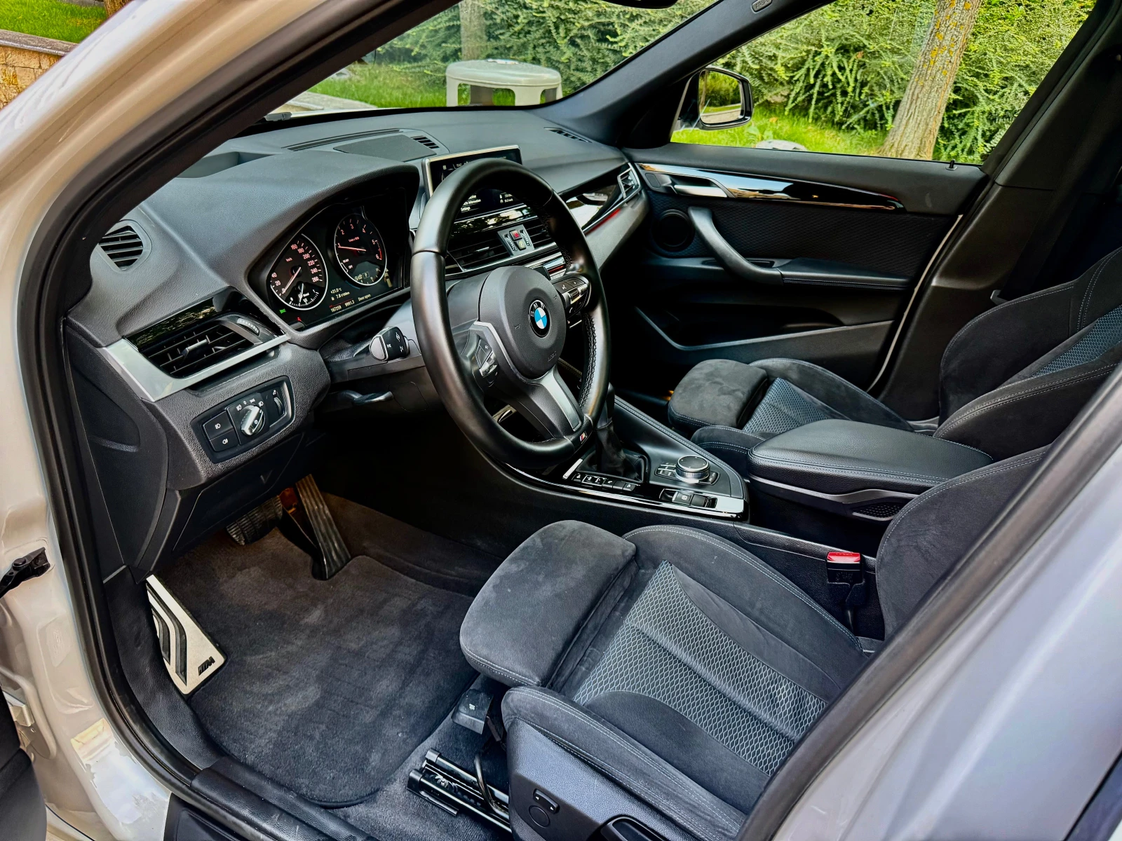 BMW X1 2.0d xDrive, M-pack/PANO/HeadUp/LED/SWISS - изображение 7
