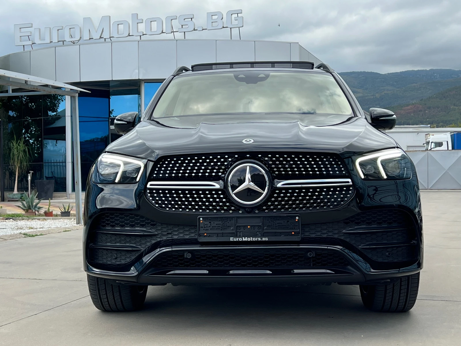 Mercedes-Benz GLE 350 d, 9G, AMG LINE, NIGHT PACK, PANO, DISTR, BURMEST, - изображение 2
