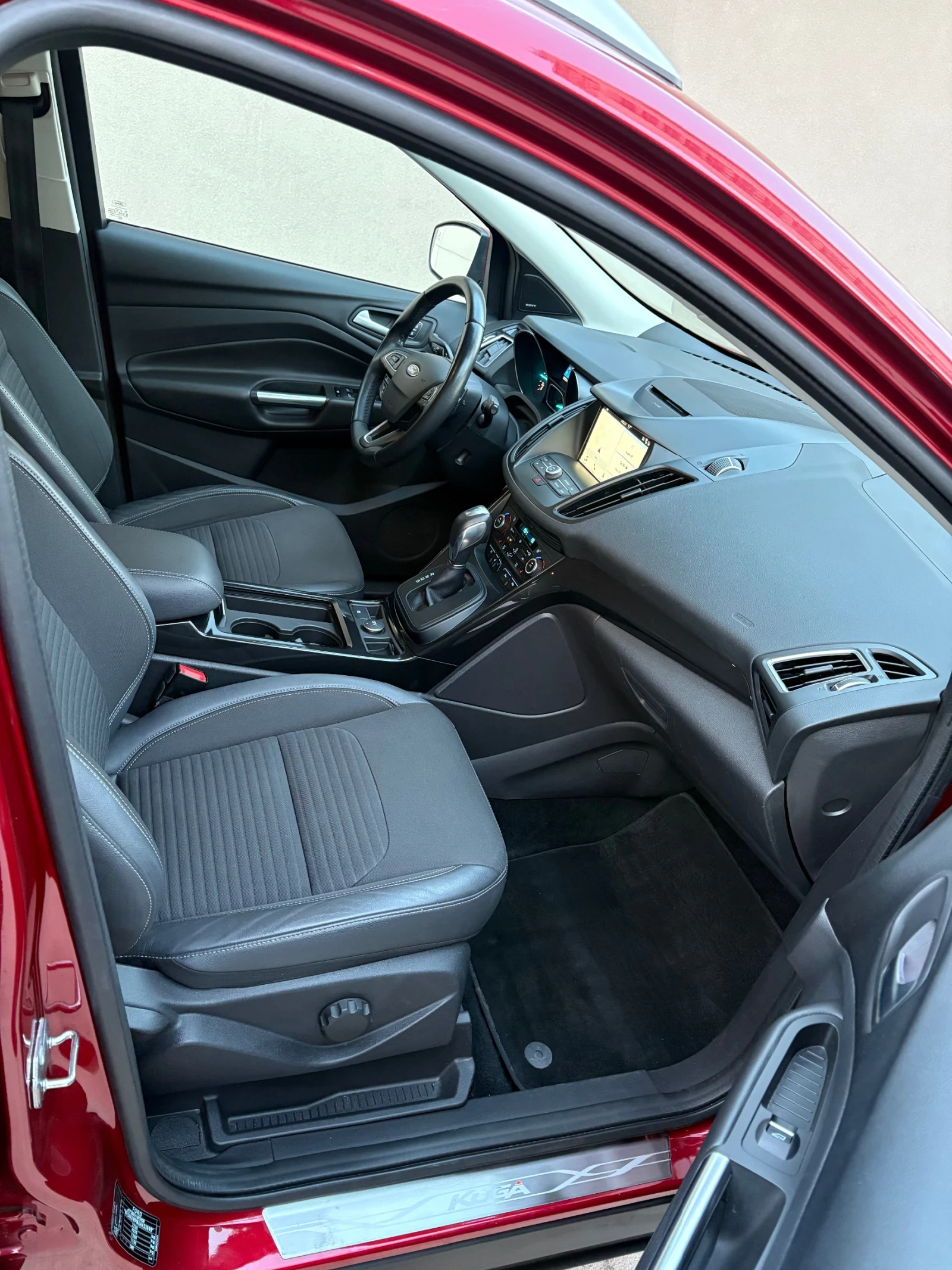 Ford Kuga Titanium + + + Full Extras 44 2.0 150hp Automat | Mobile.bg   16