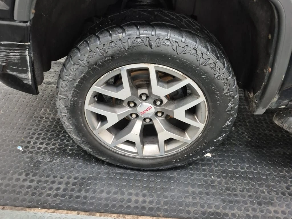 Gmc Sierra * SLT CREW CAB STD BED * CARFAX * ��� ������������ | Mobile.bg � ����������� 17