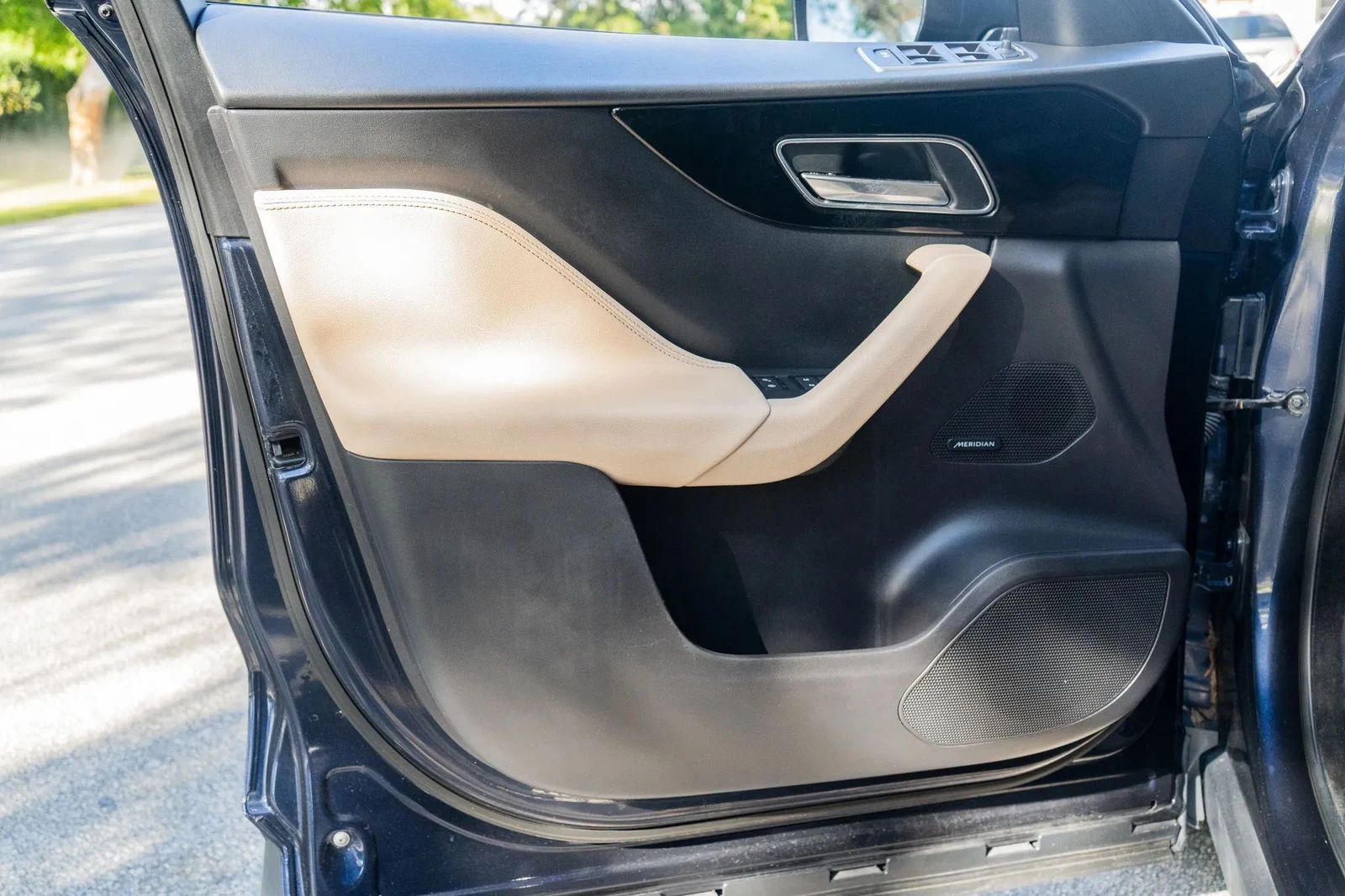 Jaguar F-PACE Premium | Mobile.bg � ����������� 12