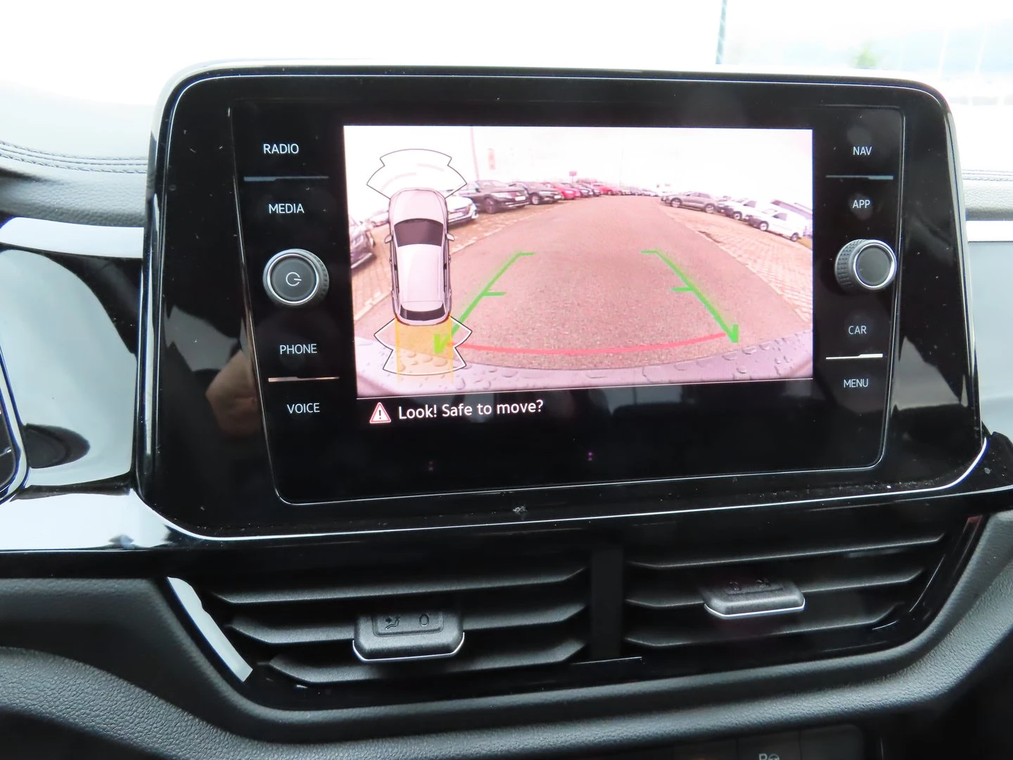 VW T-Roc VW T- Roc Style Plus 1.5 TSI OPF DSG - изображение 9