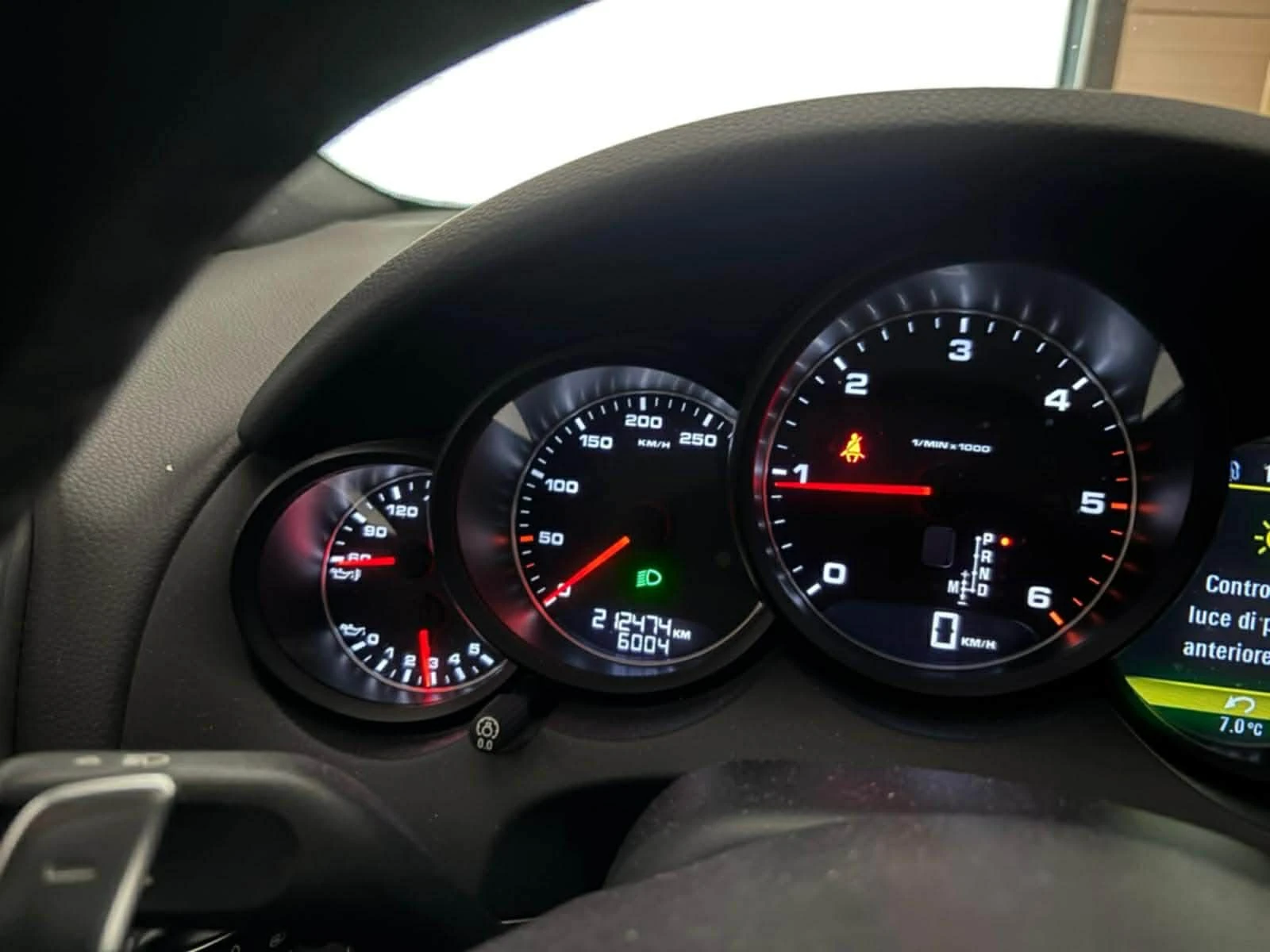 Porsche Cayenne 3.0D, снимка 6 - Автомобили и джипове - 54089057