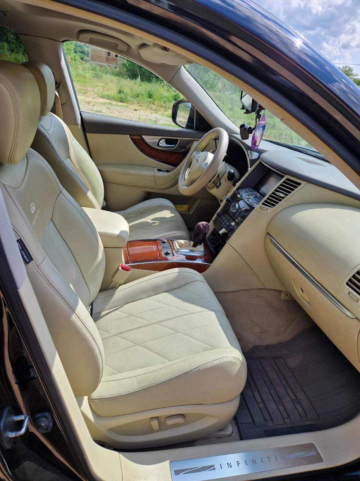Infiniti Fx 30, снимка 6 - Автомобили и джипове - 55313478