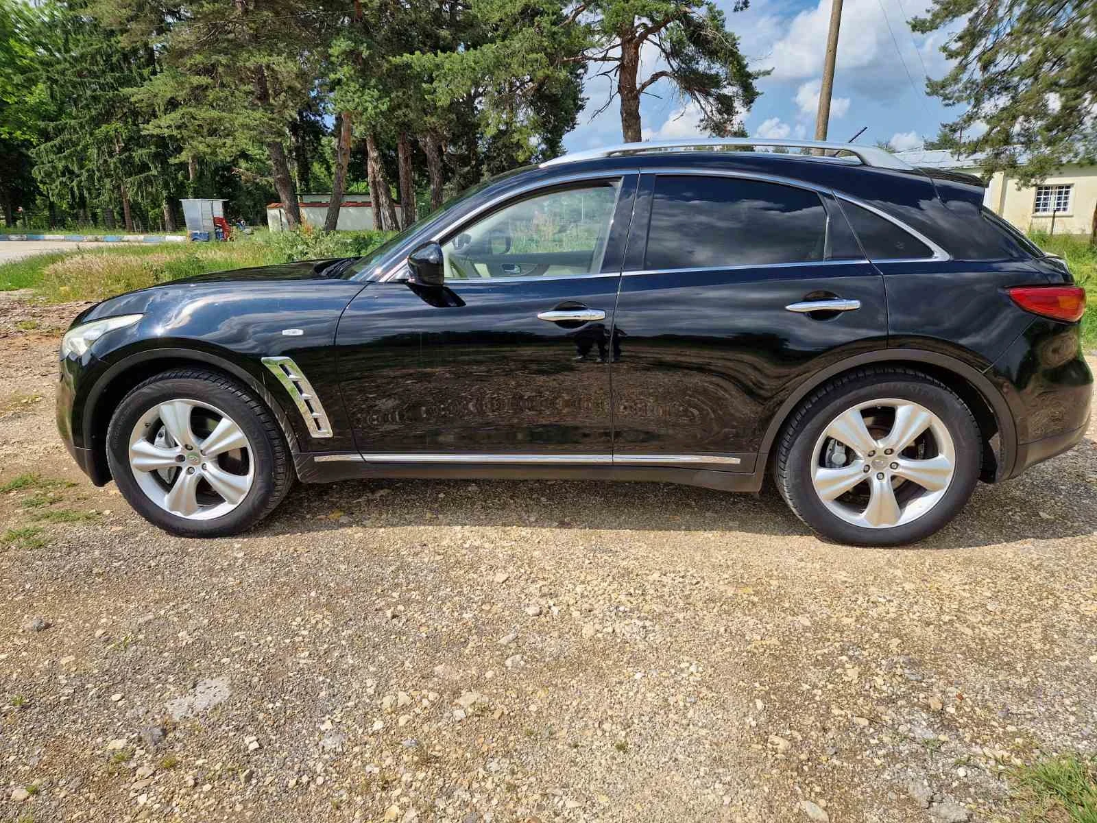 Infiniti Fx 30, снимка 4 - Автомобили и джипове - 55313478