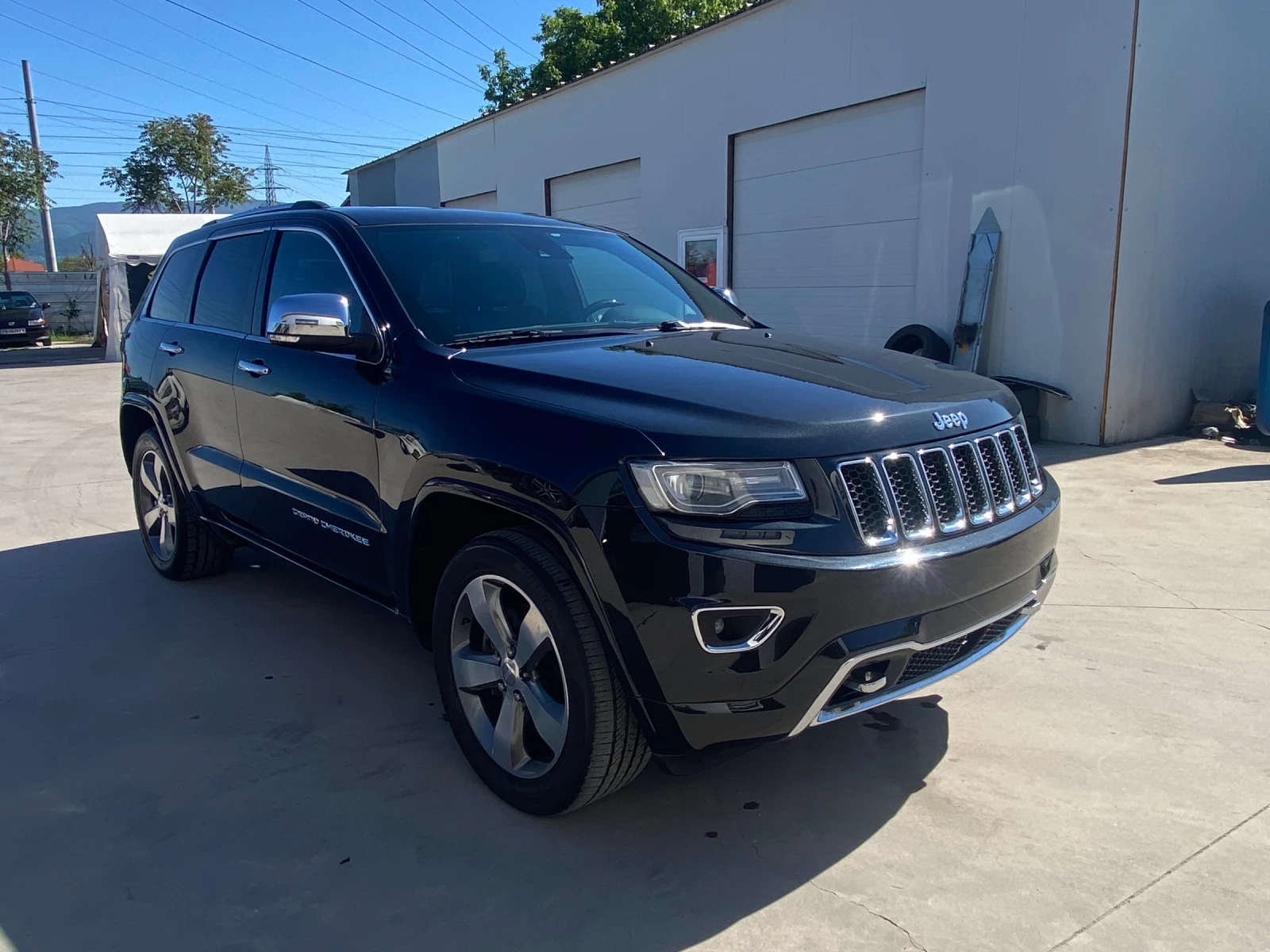 Jeep Grand cherokee Overland, снимка 8 - Автомобили и джипове - 54553891