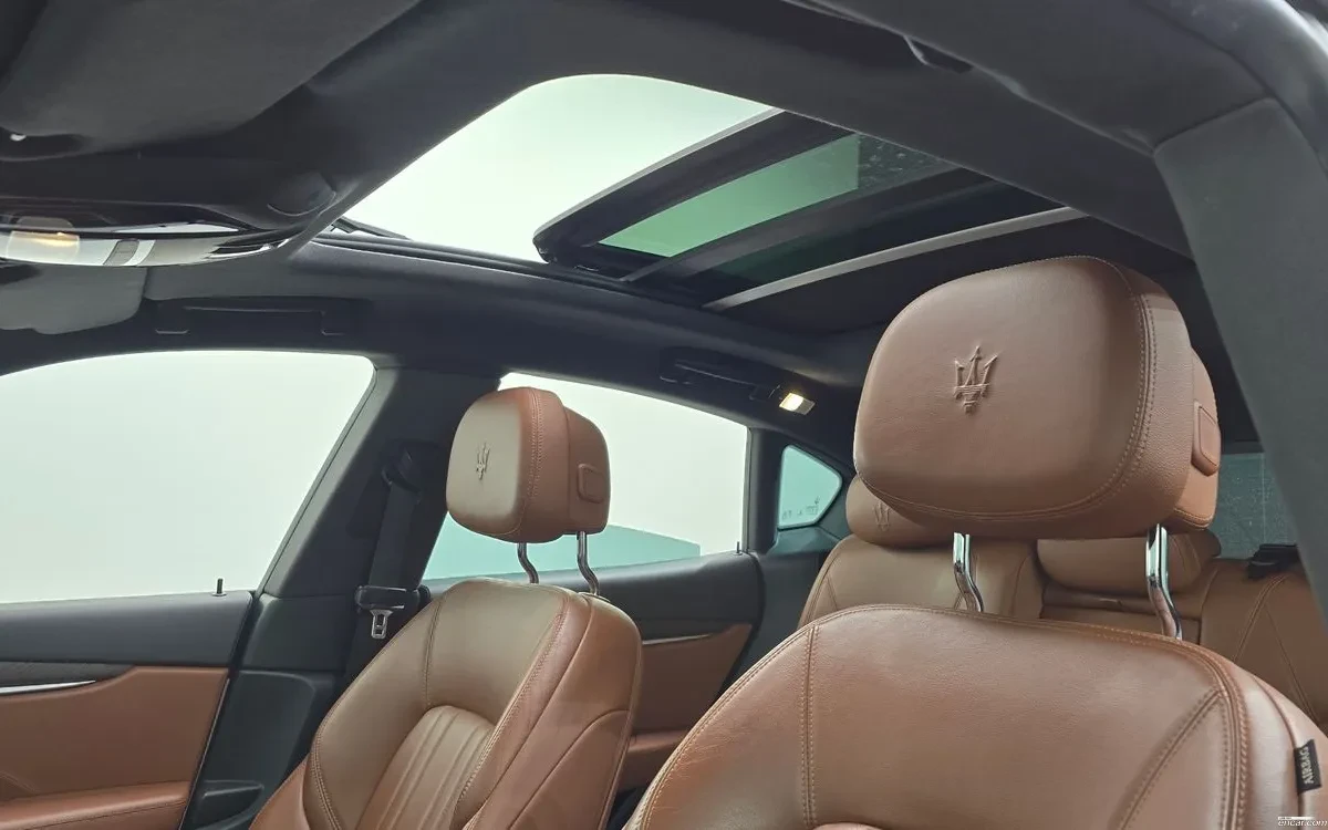 Maserati Levante Sport Pack* Grain Leather* Skyhook Suspension, снимка 7 - Автомобили и джипове - 54655961