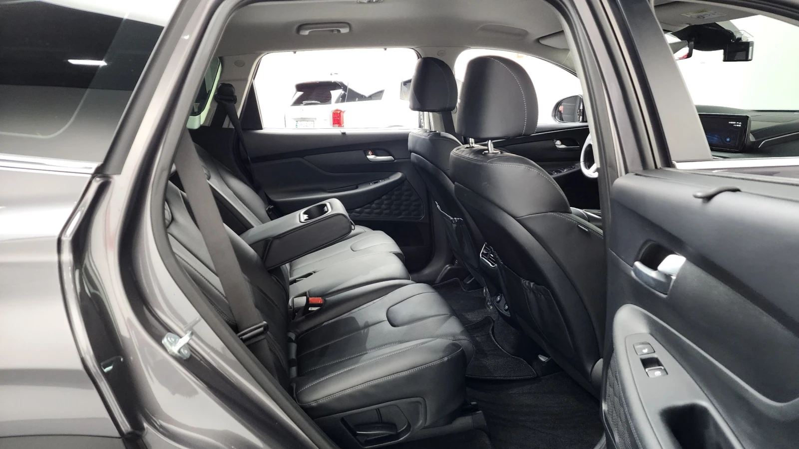 Hyundai Santa fe Prestige* НАВИ* ПОДГРЕВ* ОБДУХВАНЕ* КАМЕРА, снимка 10 - Автомобили и джипове - 54966563