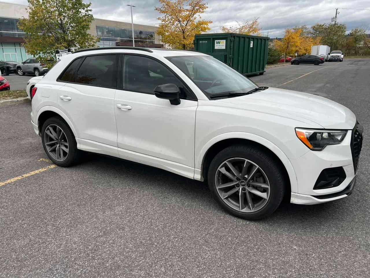 Audi Q3 * Premium 40 TFSI quattro * CARFAX * ЦЕНА ДО БГ, снимка 4 - Автомобили и джипове - 55094875