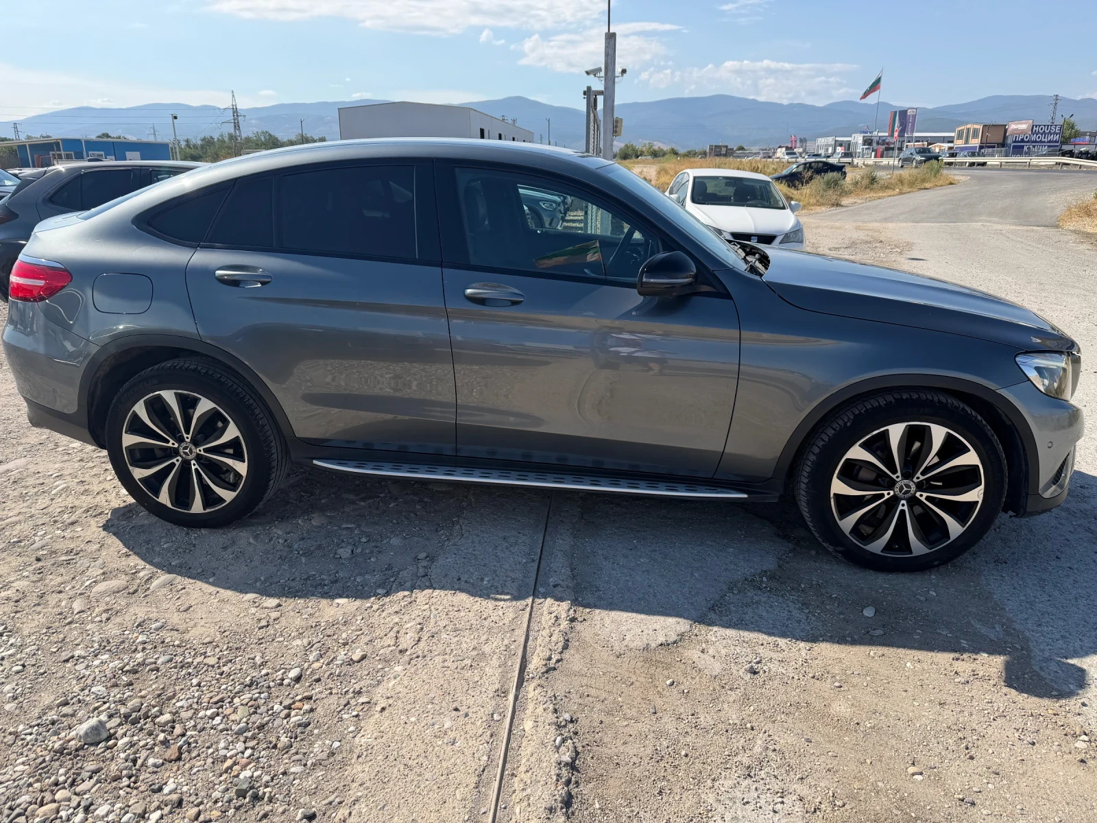 Mercedes-Benz GLC 250 4 Matic КСЕНОН/КОЖА/НАВИ/КАМ 360, снимка 4 - Автомобили и джипове - 55948131