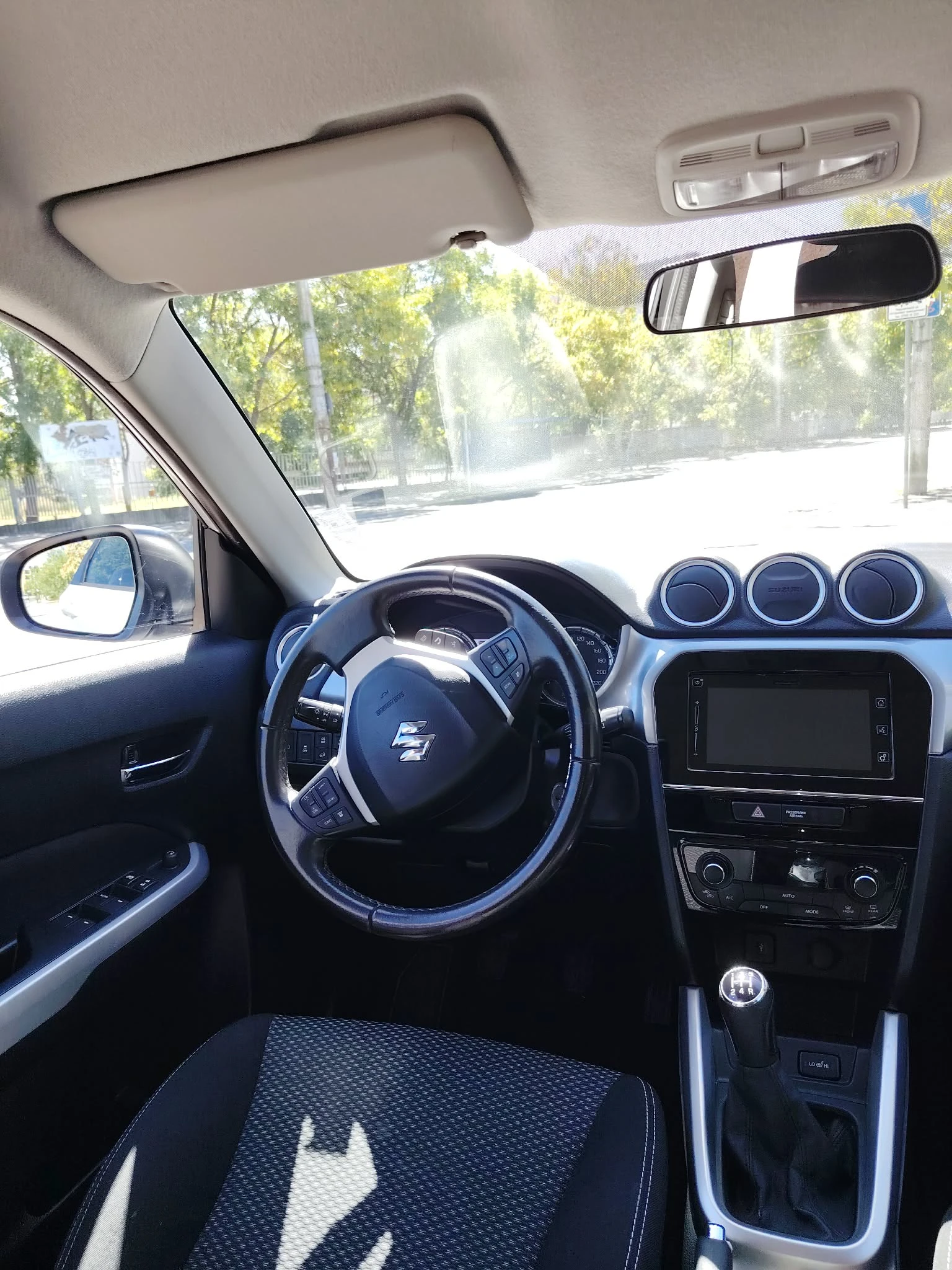 Suzuki Vitara, снимка 8 - Автомобили и джипове - 55976303