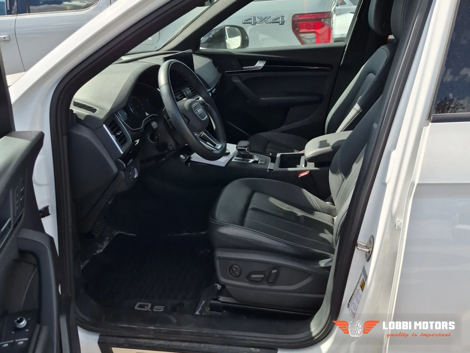 Audi Q5, снимка 5 - Автомобили и джипове - 56128895