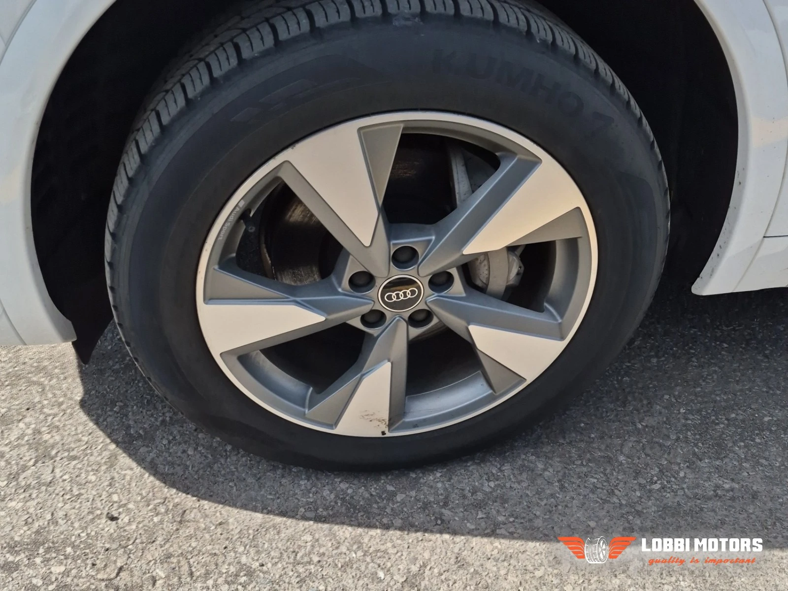 Audi Q5, снимка 6 - Автомобили и джипове - 56128895