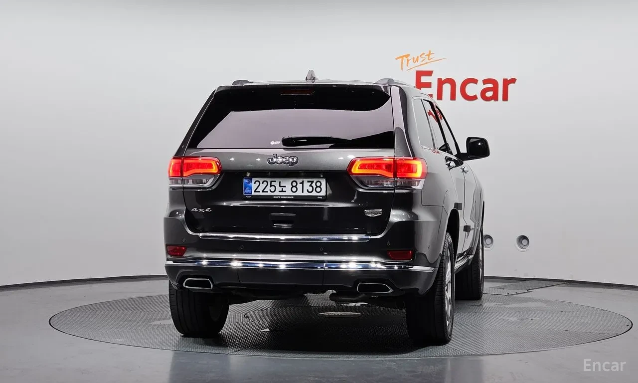 Jeep Grand cherokee 3.6 SUMMIT / ОБДУХ / DISTRONIC / PANO / H&K / FULL, снимка 4 - Автомобили и джипове - 56144664