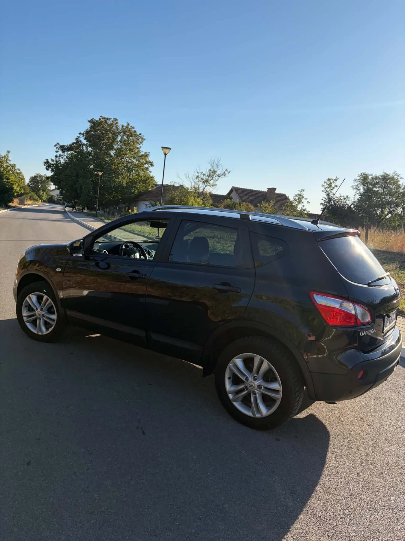 Nissan Qashqai, снимка 11 - Автомобили и джипове - 56540957