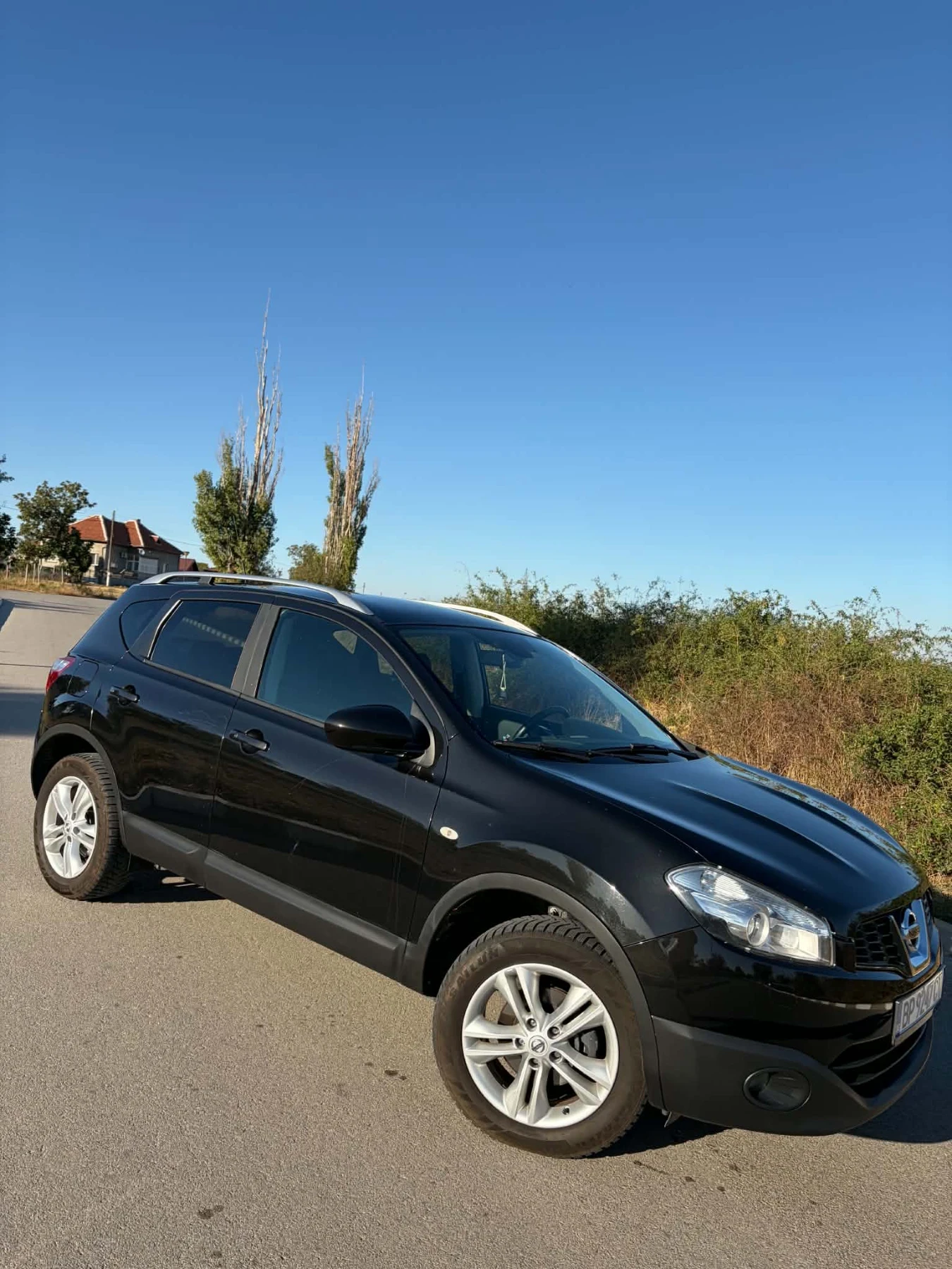 Nissan Qashqai, снимка 6 - Автомобили и джипове - 56540957