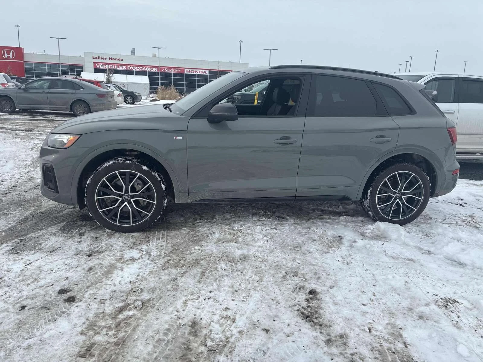 Audi Q5 2.0TFSI Progressiv S-line Quattro BlackOptics, снимка 11 - Автомобили и джипове - 56611174