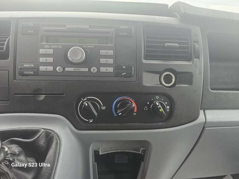 Ford Transit 2.2/115кс/Климатик, снимка 9 - Бусове и автобуси - 52042012