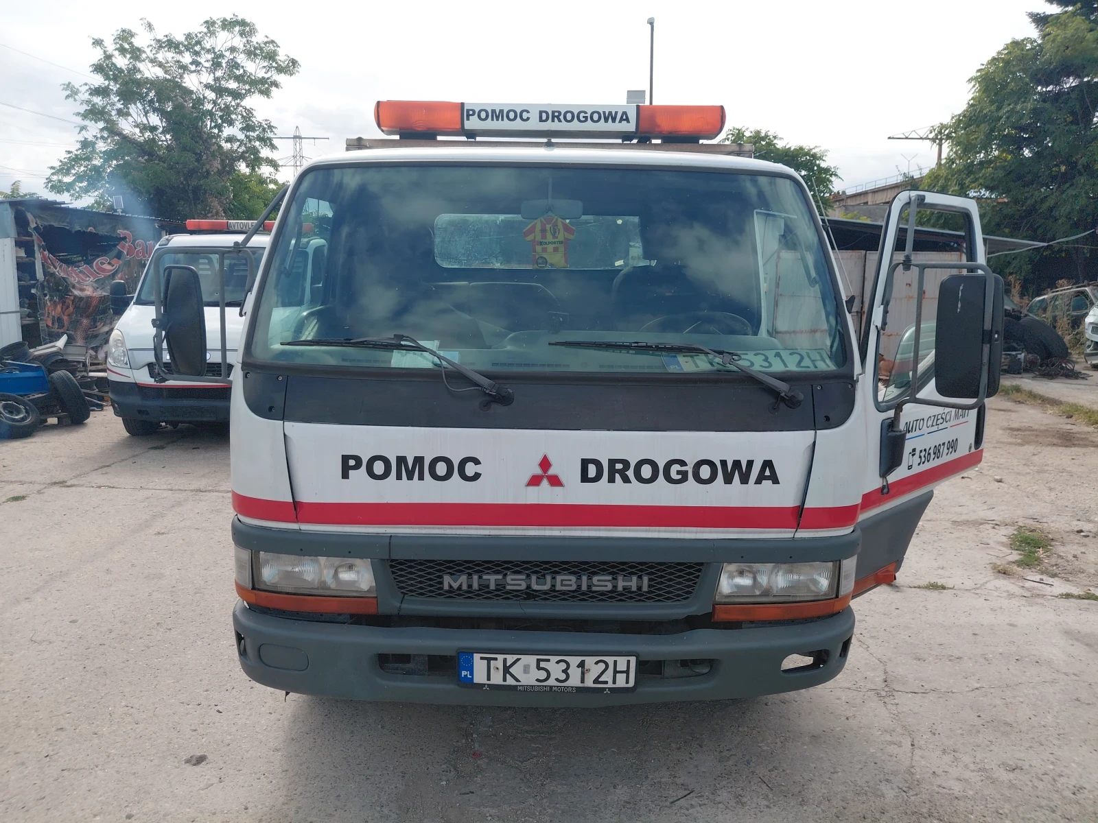 Mitsubishi Canter, снимка 2 - Камиони - 56196048