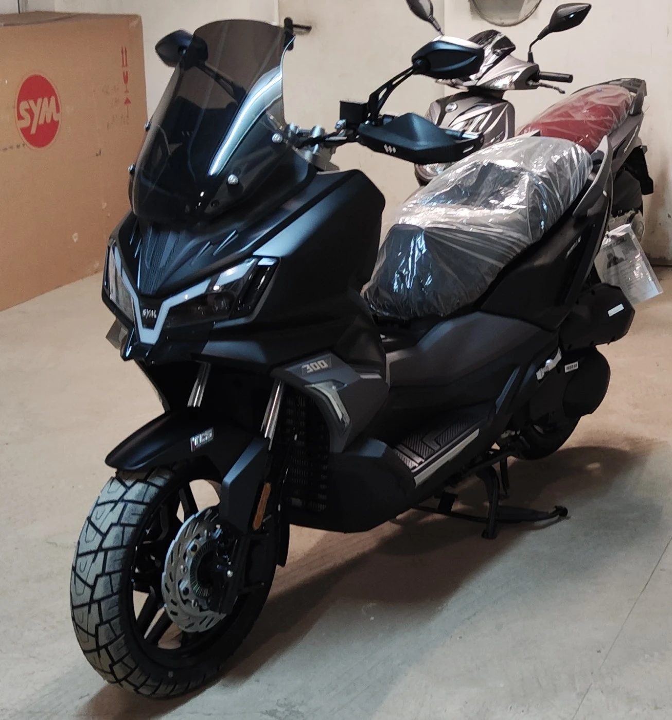 Sym ADX 300 - изображение 2