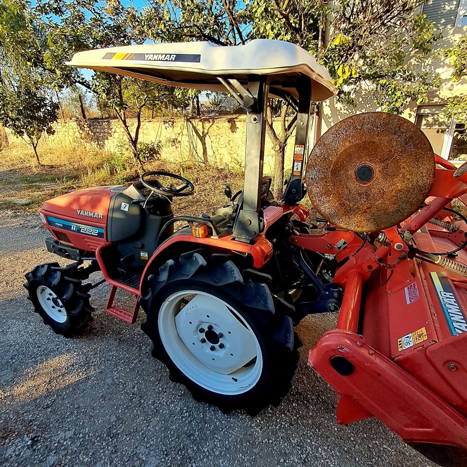 Трактор Yanmar AF222 с фреза и плуг  - изображение 7