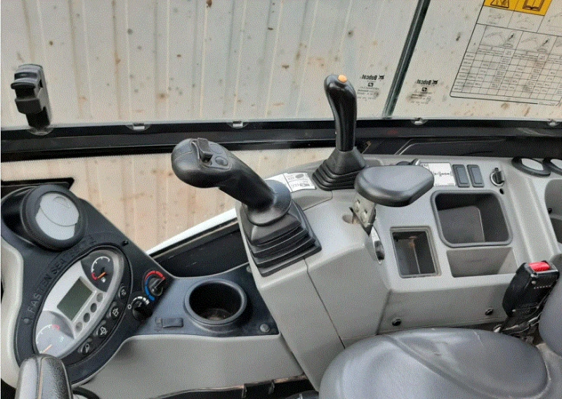 Багер Bobcat e26, снимка 7 - Индустриална техника - 52903090