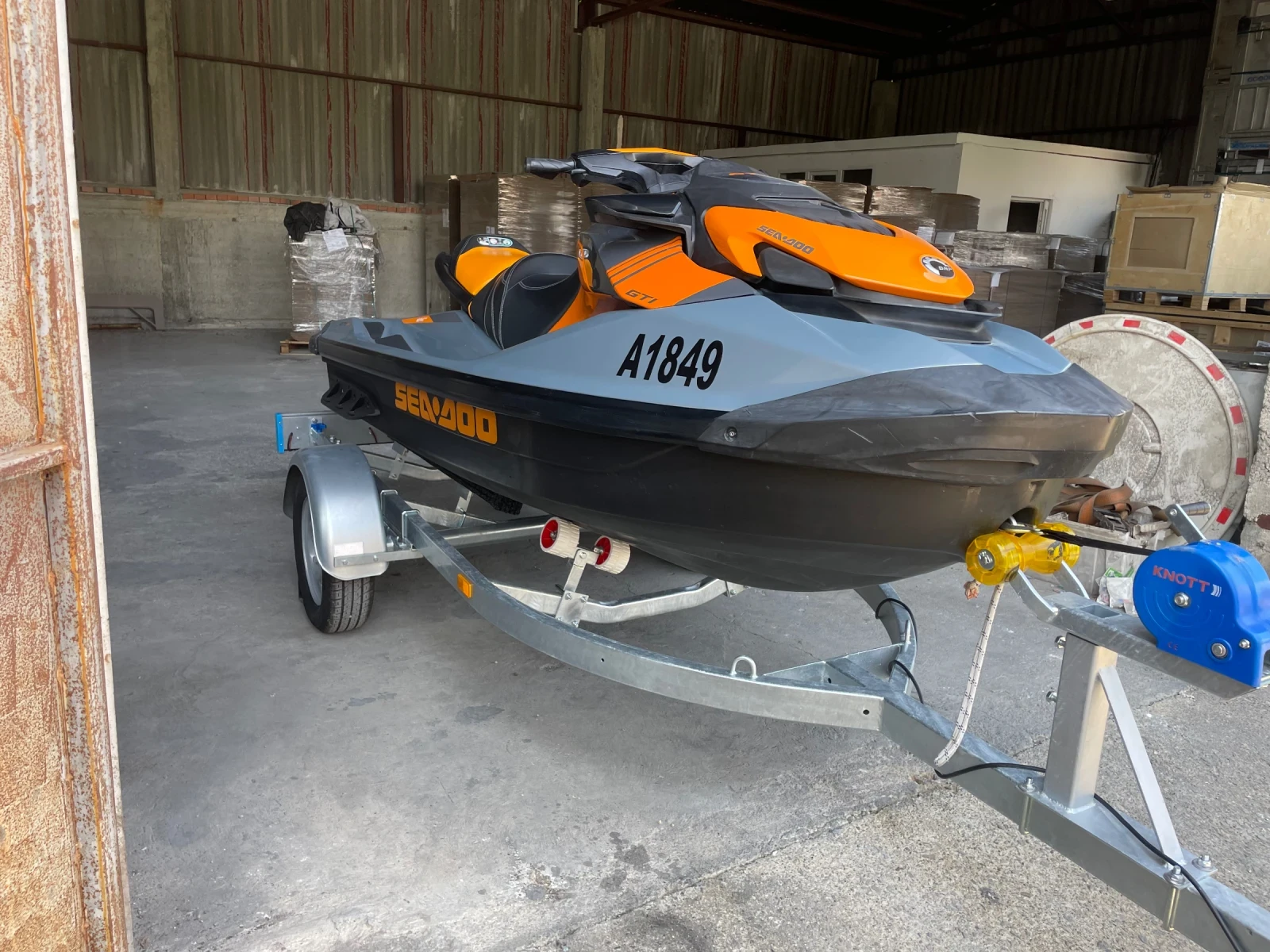 Джет Bombardier Sea Doo GTI 170 SE - изображение 2