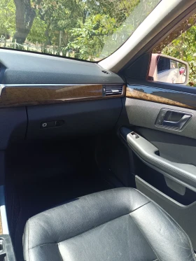 Mercedes-Benz E 200 NGT, снимка 11