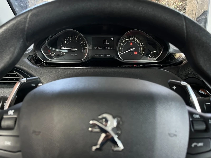 Peugeot 208 1.2i - АВТОМАТИК, снимка 13 - Автомобили и джипове - 42333078