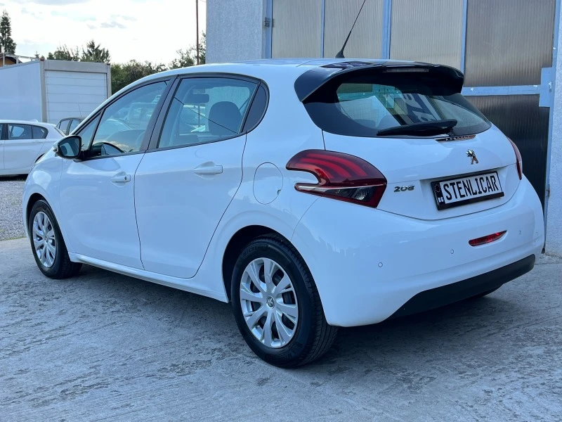 Peugeot 208 1.2i - АВТОМАТИК, снимка 8 - Автомобили и джипове - 42333078