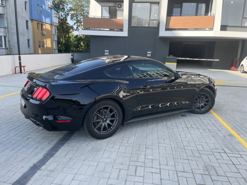 Ford Mustang, снимка 4 - Автомобили и джипове - 47043858