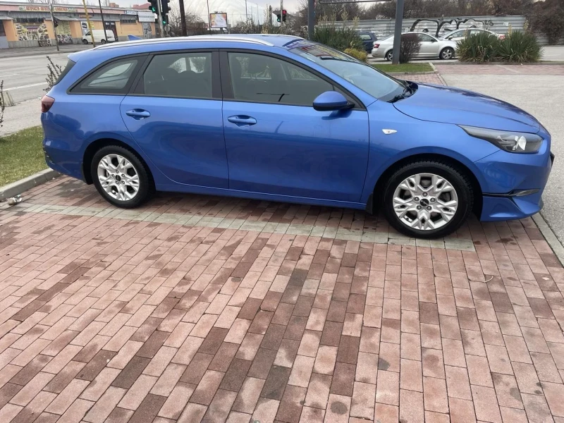 Kia Ceed, снимка 2 - Автомобили и джипове - 48289024