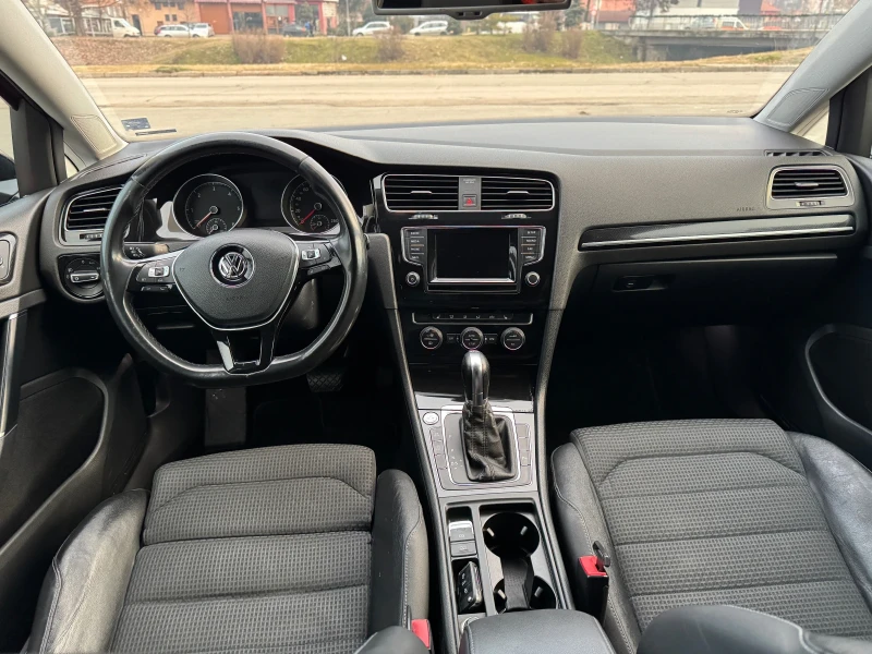 VW Golf, снимка 13 - Автомобили и джипове - 49215600