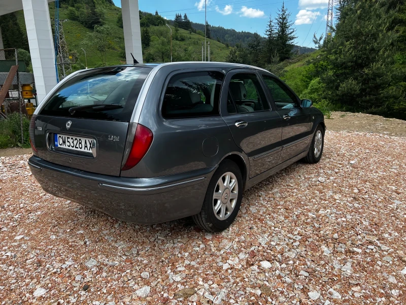 Lancia Lybra 1.9JTD* BOSE* ОБСЛУЖЕНА* МНОГО СТЕГНАТА* ДОБРИ ГУМ, снимка 3 - Автомобили и джипове - 50579271
