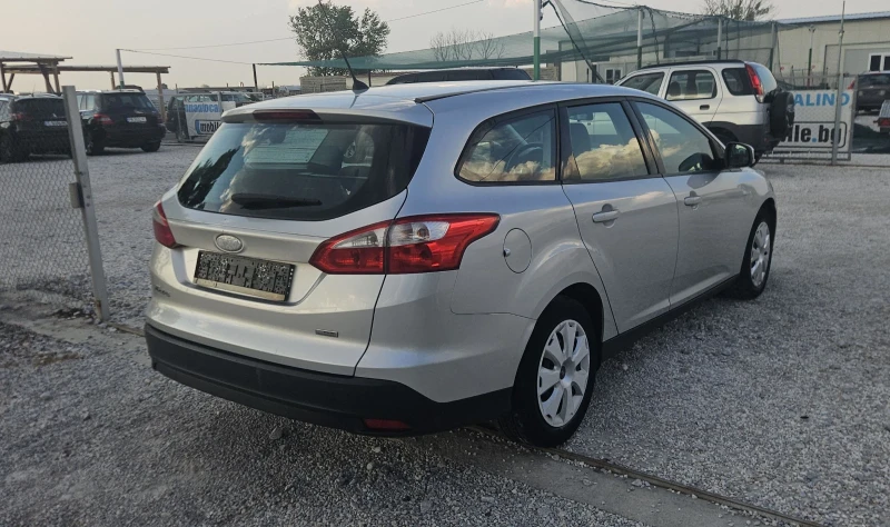 Ford Focus 1.6D.2012г.Отличен, снимка 5 - Автомобили и джипове - 51463567