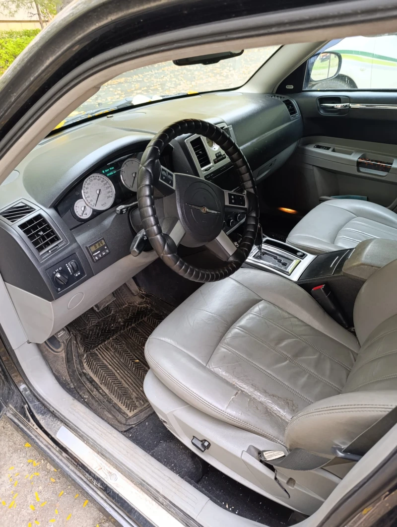 Chrysler 300c, снимка 4 - Автомобили и джипове - 52250490