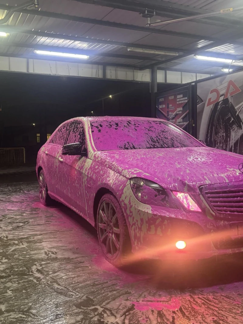 Mercedes-Benz E 200, снимка 3 - Автомобили и джипове - 52706133