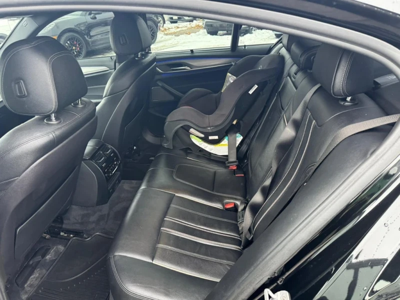 BMW 530 2018 XDRIVE30I * БЕЗ ПЪРВОНАЧАЛНА ВНОСКА* , снимка 16 - Автомобили и джипове - 53042583