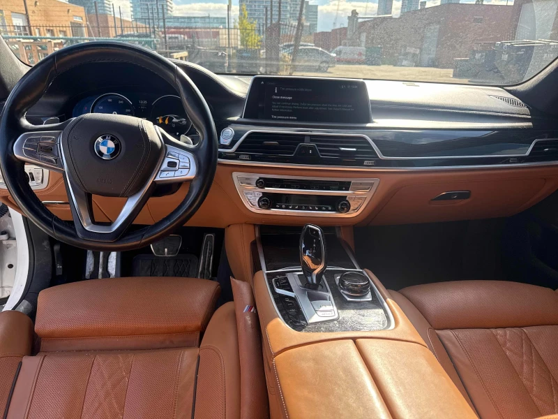 BMW 750 * * CARFAX * * АВТО КРЕДИТ * * , снимка 8 - Автомобили и джипове - 53155201